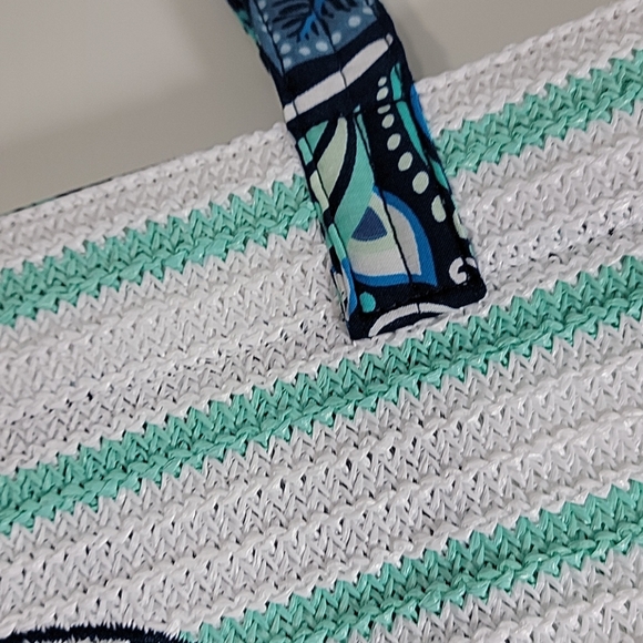 Vera Bradley Straw Beach Tote Blue Island Medallio - Picture 3 of 6